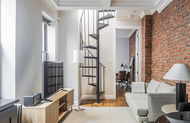 Blueground | Nolita, private entrance, nr Bowery