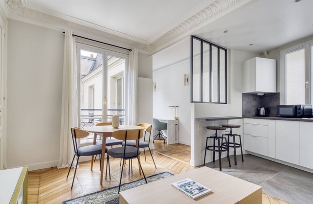 Blueground | Ternes, furnished, nr Parc Monceau