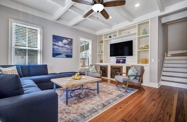 Bluffton Village Home-4BR Heart of Old Town Luxury