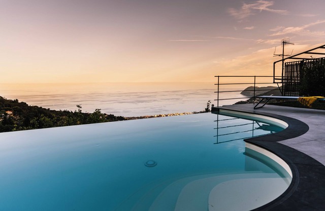 Bluvarì Charming House - villa with private pool