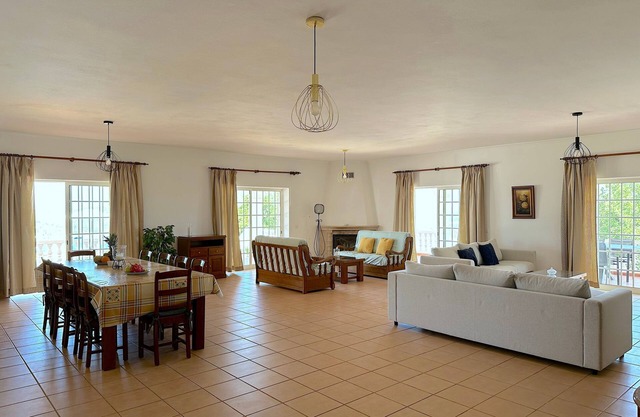BnB Homes Luxurious Villa with 5 bedrooms & pool