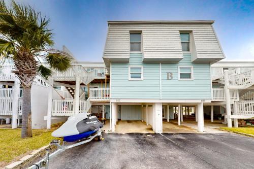 Boardwalk B12