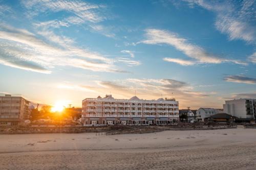 Boardwalk Plaza Hotel