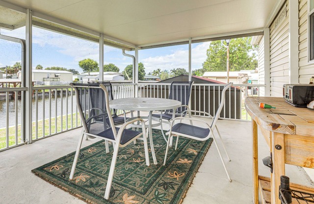 Boat, Fish & Unwind: Waterfront Okeechobee Oasis!