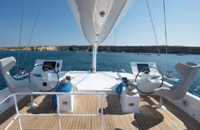 Boat 'Luxury Catamarano 20 Meters' with Wi-Fi and Air Conditioning