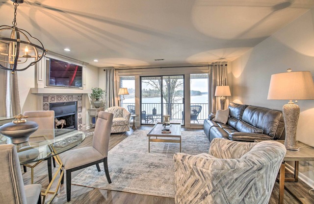 Boat Slip: Lake Hamilton Condo in Hot Springs!