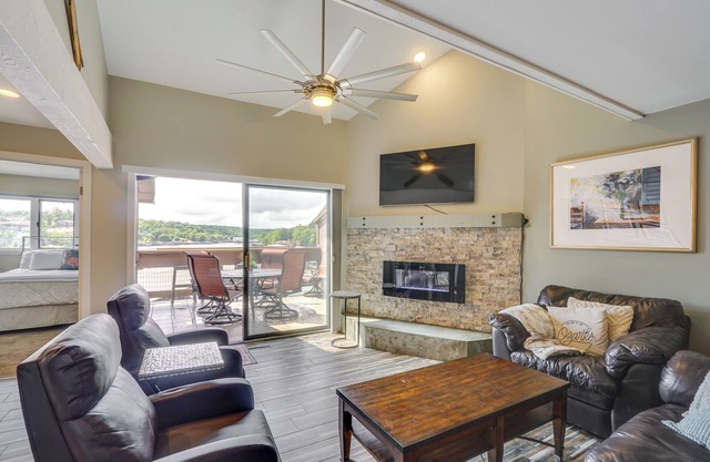 Boat Slip & Pools: Waterfront Osage Beach Condo!