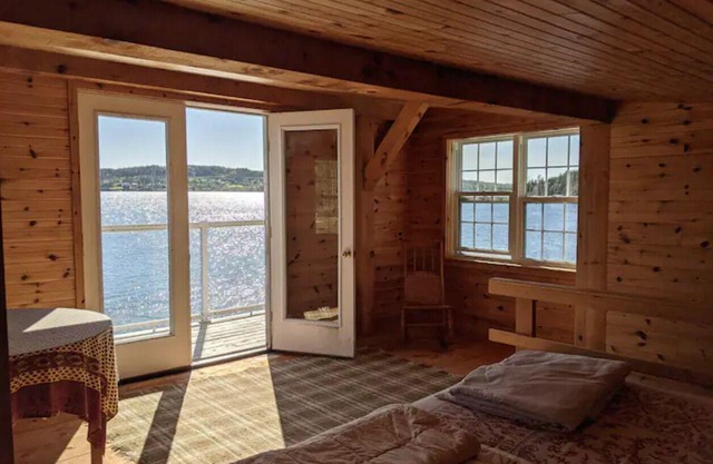 Boathouse Forested Oceanside Retreat