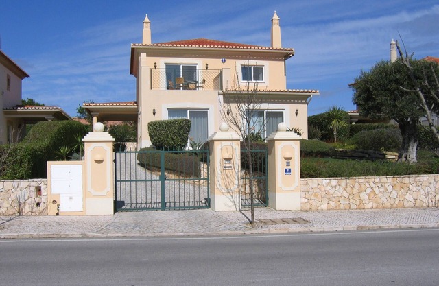 Villa mit 4 Schlafzimmern und Schwimmbad im Boavista Golf Resort