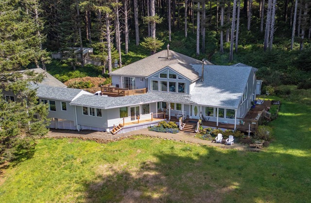 Bob Creek Loft - Cape Perpetua Area