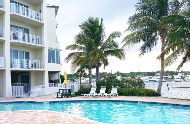 Boca Ciega Resort