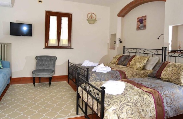 Boccaccio Room