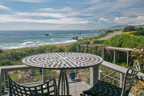 Bodega Bay Magical Ocean Front w/Amazing View!