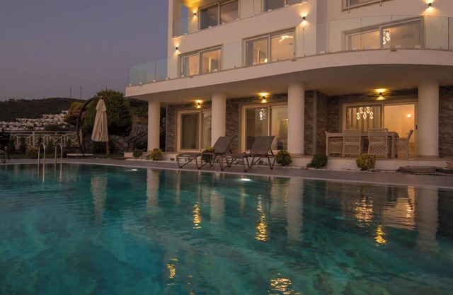 Bodrum Villa BOSS 2 : 6BR Villa with Seaview 24/7 Security and Private Beach