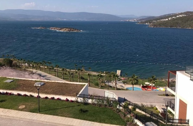Bodrum. Wohnung mit Meerblick, privatem Strand, Aquapark und Infinity Pool