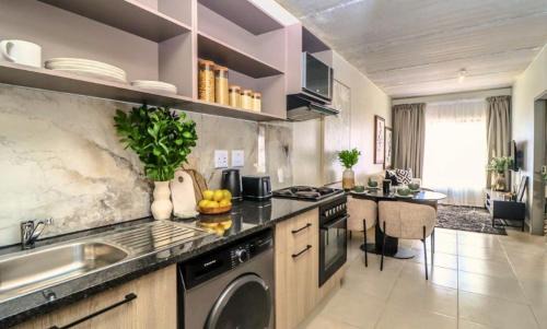 Boetie & Sons Sandton Stay