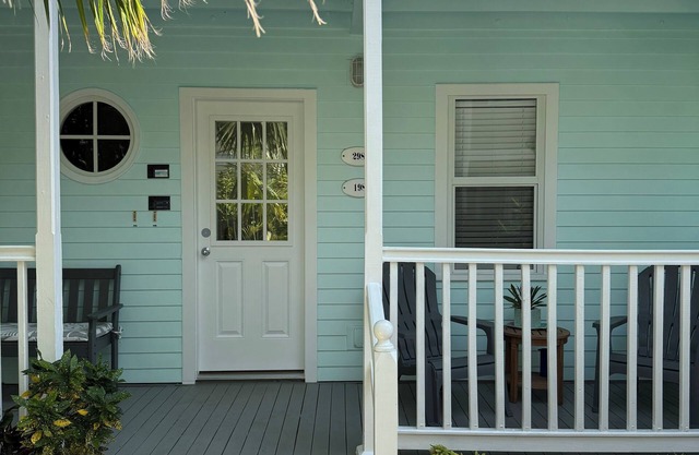 Bohemian Breeze - Shipyard Truman Annex condo in the heart of Old Town Key West