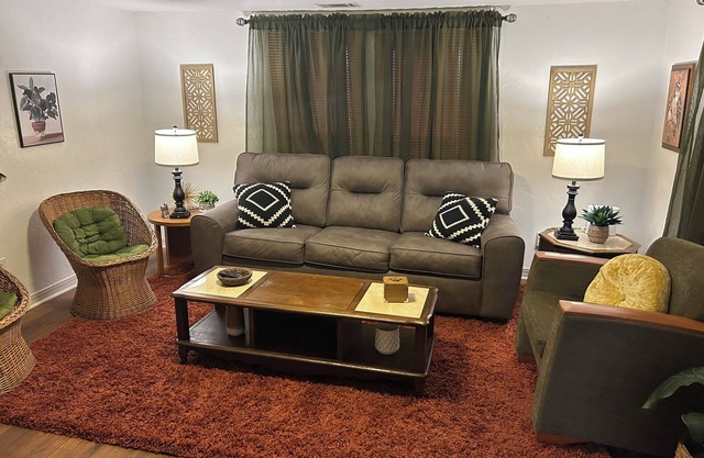 Boho Bungalow 2-bedroom house Professionally Cleaned in delightful Fort Smith