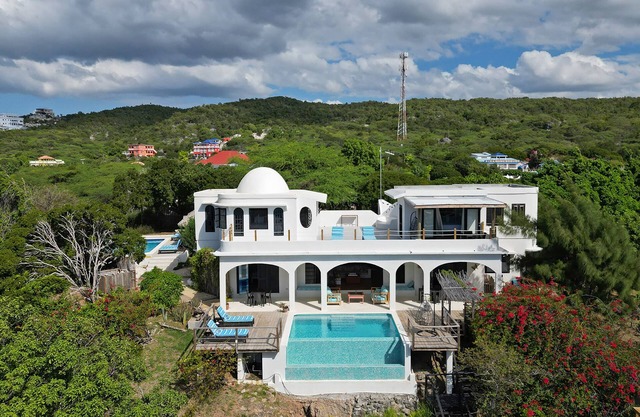 Luxury 5-bedroom Beachfront Villa, 2 Private Pools Plus Personal Cook & Staff