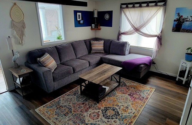 Boho cozy 3 bedroom house close to Syracuse and Oswego with waterfront views.