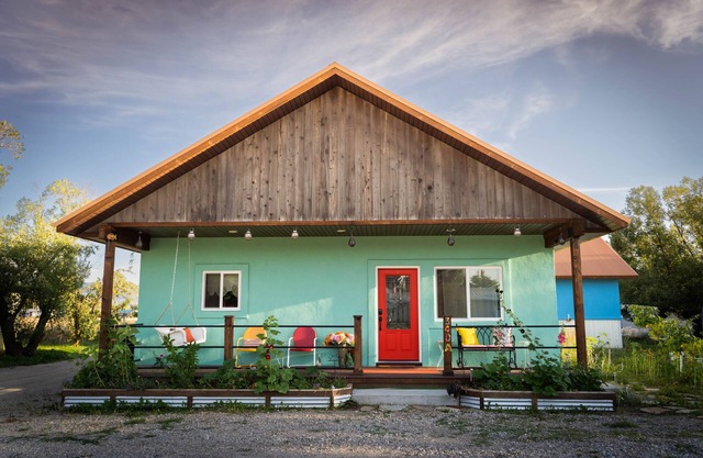 Boho Mountain Cottage in the heart of Driggs