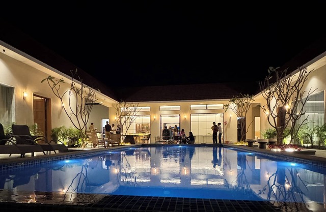 BOHO VILLA JAIPUR 4bedroom super luxury pool villa with bohemian charm