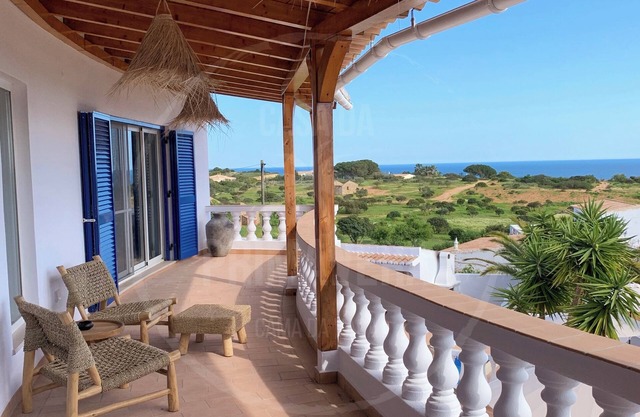 Bohovilla mit Meerblick und Pool - Casa da Primavera