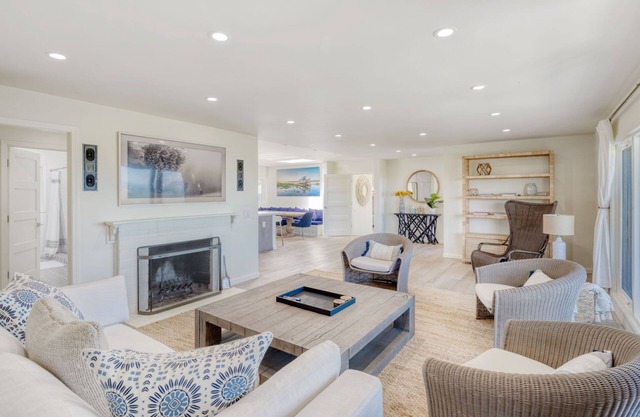 Bolinas Oceanfront View House! Modern and secluded luxury home.
