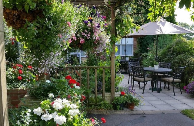 Bolingbroke Arms & Hotel