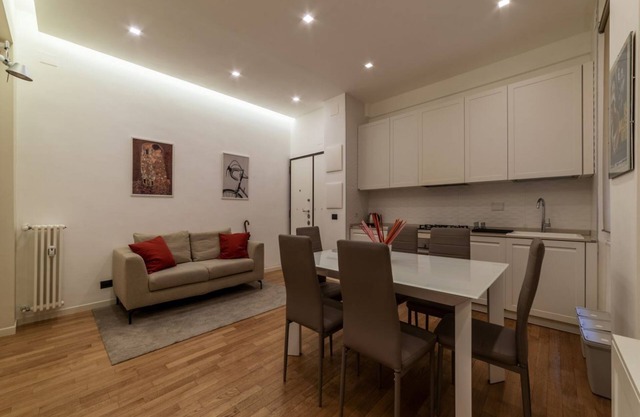Bologna Square Sweet Apartment