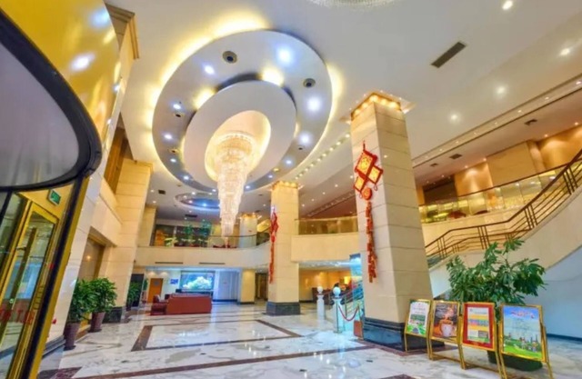 Bolt Hotel Dalian