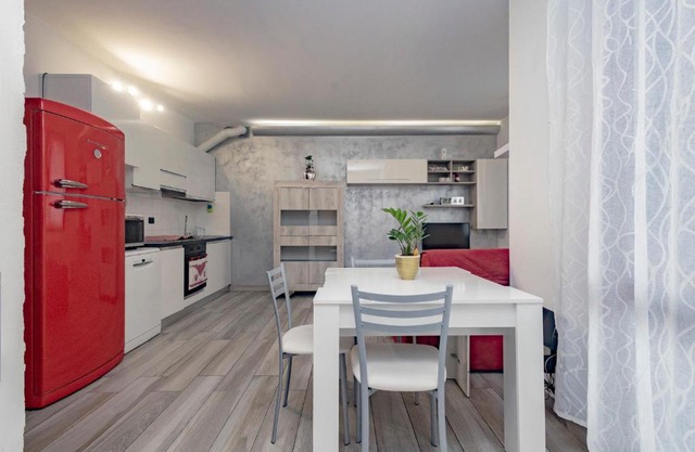 Bomboniera Milano zona RHO FIERA - Bilocale 70mq