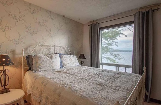 Bon Echo Escape - South