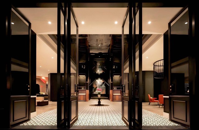 BONINGHOTEL