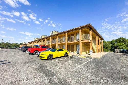 Bonita Lakes Inn by Capital O Meridian I20
