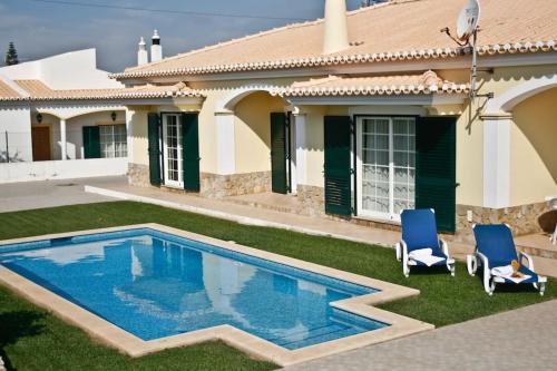 Bonita Moradia c/Piscina em SAGRES