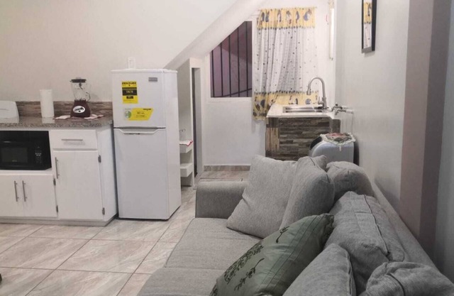 Komplette Wohnung BlvrdMorazan / lomas / malldorado