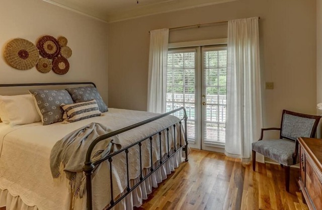 Bonne Terre Inn Dogwood Room