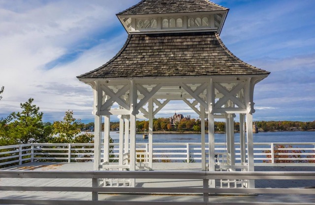 Bonnie Castle Resort & Marina