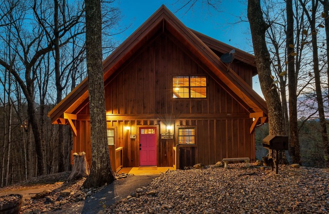 Weltgrößte Hütte! 2King Bett 2Bath Whirlpool ANSICHT! GSMNP