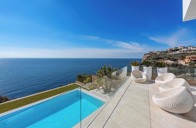 Book Mallorca Villa 1058: Unmatched Mediterranean Views