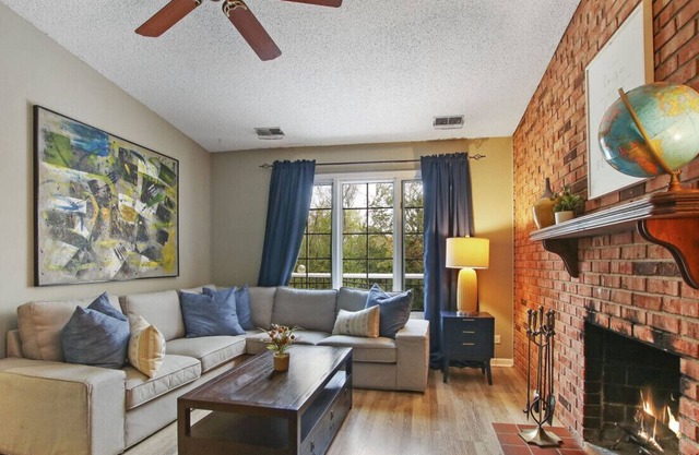 Book Now! Peaceful 2bed/2bath home