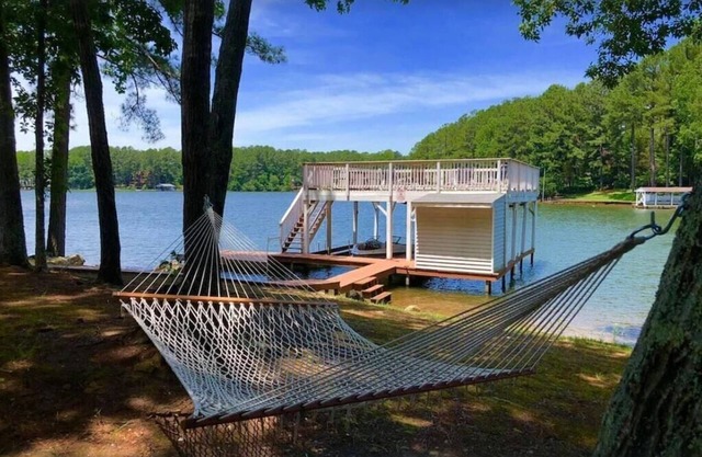 Clean, Lakefront, Family/Pet Friendly, Flat Lot