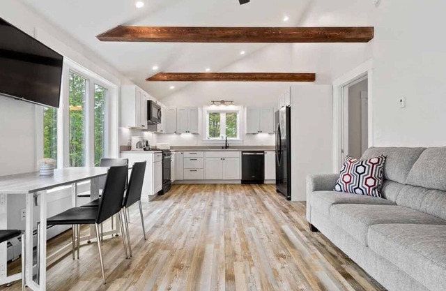 Boothbay Harbor Woodland Retreat