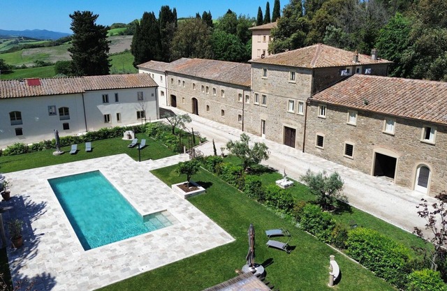 Borgo Ariano 4 – Ferienwohnung mit Pool
