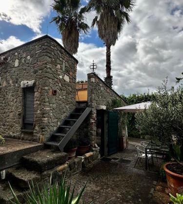 Borgo De' Paolis
