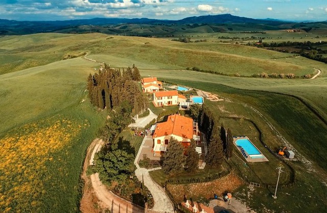 Borgo del Silenzio - Apartments with pool in Lajatico