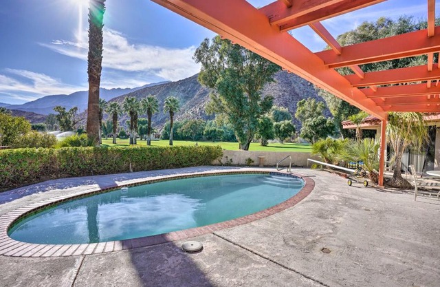 Borrego Springs Getaway with Private Pool and Views!