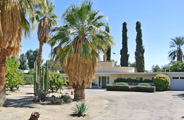 Borrego Springs Mid-Century Modern Gem - Step back in time!