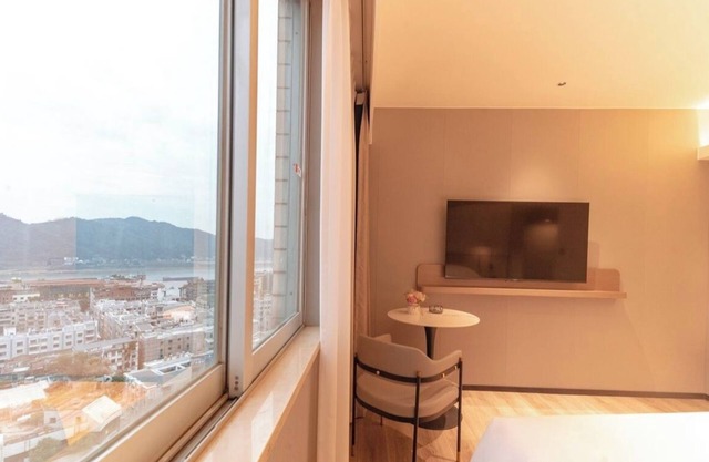 BORRMAN HOTEL WUZHOU